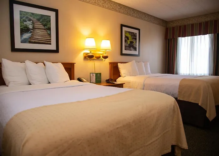 Holiday Lodge Hotel And Conference Center